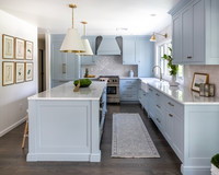 Meubles de cuisine modulaires de luxe modernes en bois massif YVT avec évier, robinet, charnières et paniers de tiroir, couleur claire