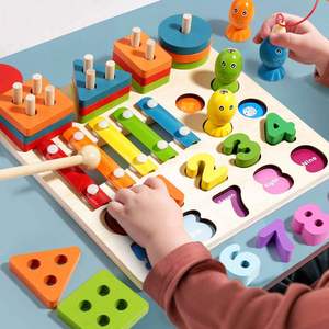 Tableau d'activités en bois 4-en-1 : anneaux à empiler et jeux de comptage, empileur d'anneaux numérotés - Product Image 3