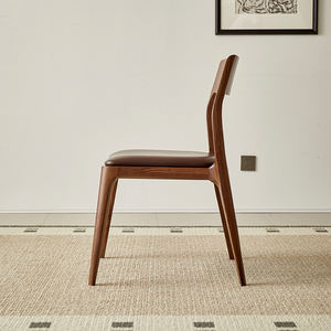 Ghế ngồi phong cách Scandi bán buôn giá sỉ, chất liệu gỗ óc chó đen nguyên khối, bọc da PU, dùng cho phòng ăn & phòng khách, thích hợp cho khách sạn - Product Image 3