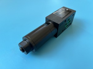 Régulateur empilable à action directe PRDM2PP16SVG 44 - 2320 PSI NG06 CETOP 03 avec vis hexagonale interne - Product Image 6