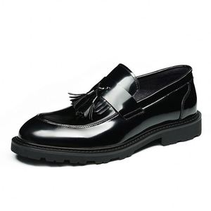Zapatos de Vestir Oxford Hechos a Mano Personalizados con Cordones Sólidos y Cierre en la Parte Superior, con Tacón Elevado para Hombre - Product Image 1