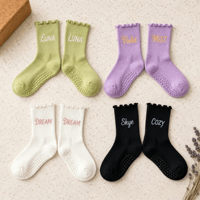 Chaussettes de yoga et de barre antidérapantes en coton avec logo personnalisé pour femmes, chaussettes de Pilates personnalisées pour femmes