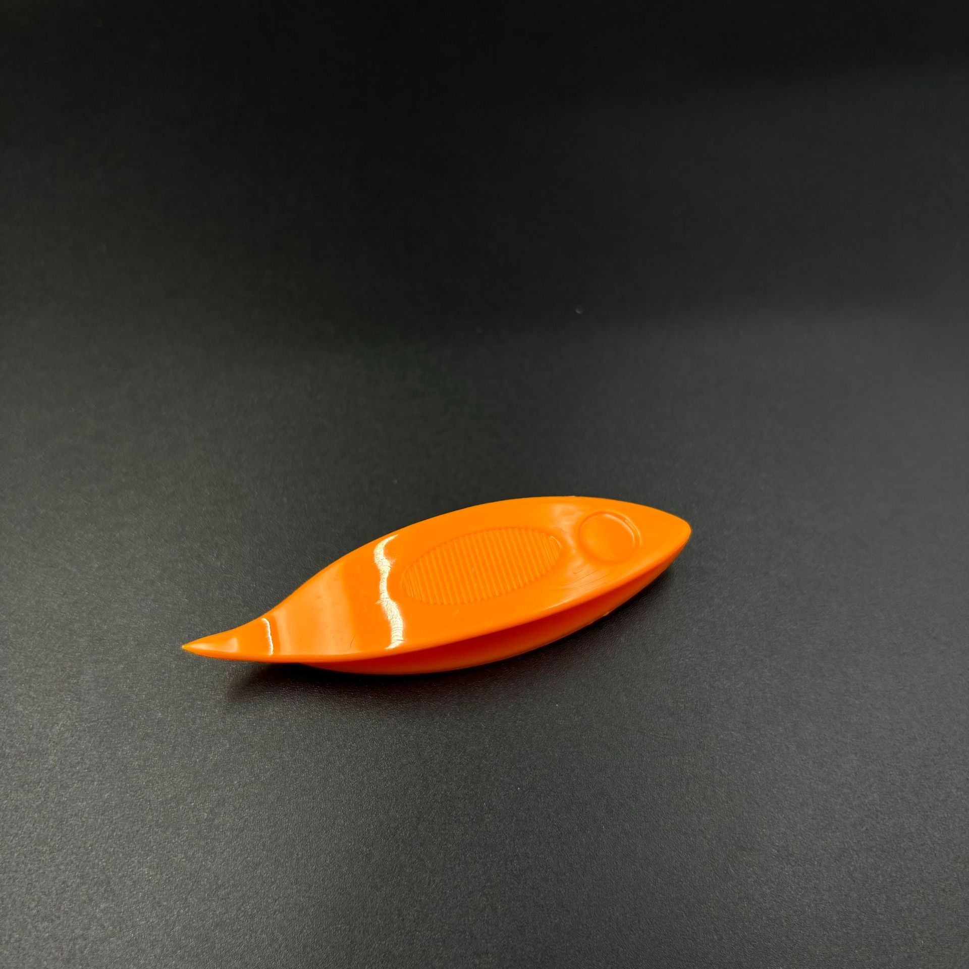 Shuttle orange