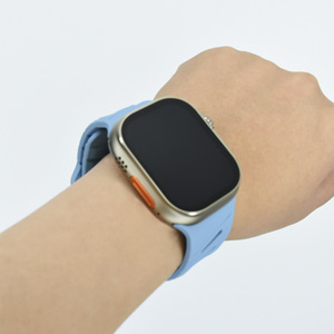 Correas deportivas transpirables de silicona Upro, reemplazo de correa para Apple Watch Ultra, brazalete perforado para reloj de buceo - Product Image 5