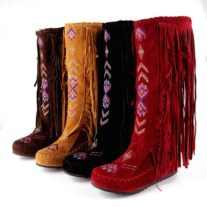 Botas Bordadas com Franjas em Veludo Fosco, Cano Alto e Salto Baixo, Botas de Lazer para Mulheres - Product Image 4