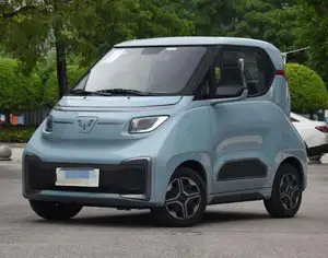 छोटे आकार के नए ऊर्जा इलेक्ट्रिक वाहनों को चलाने से चीन में समृद्ध कॉन्फ़िगरेशन कैंडी जैसे रंग मिलान लागत प्रभावी नई कारें बना दी हैं।