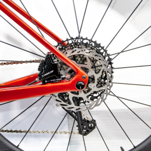Nuevo Modelo 2026 GR-2 Bicicleta de Carretera de Carbono con 12 Velocidades, Horquilla con Suspensión, Freno Hidráulico, Manillar Integrado, Capacidad de Carga de 100 kg - Product Image 3