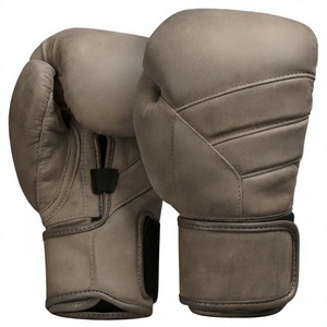 Gants de boxe personnalisés en similicuir avec fermeture Velcro pour l'entraînement, le MMA et le kickboxing en salle de sport - Product Image 2