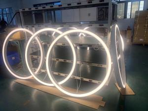 Thiết kế hiện đại tùy chỉnh lớn RGB Vòng LED cong ánh sáng nhôm hồ sơ trang trí tuyến tính Nhà Trần đèn chùm đèn Mặt dây chuyền - Product Image 3