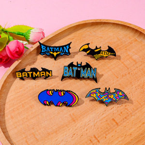 Broche en alliage de personnage de super-héros en métal de bande dessinée créative européenne et américaine en gros bon marché - Product Image 3