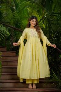 Salwar Kameez traditionnel en soie Chanderi avec broderie, coupe ample, longueur au sol, tenue de mariage, ensemble Kurta, style Inde Pakistan, pour femmes - Product Image 4