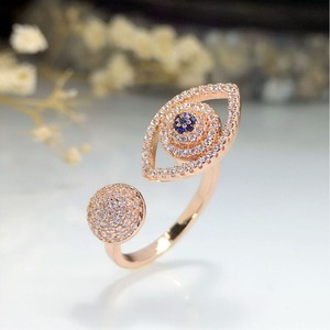 Anello Aperto Stile Occhio del Diavolo con Dettagli Scintillanti, Design Regolabile, Accessori di Moda per Donne - Product Image 3