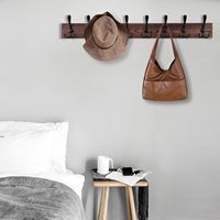 Porte-manteau mural grand format 32,2'' avec 8 crochets métalliques triples, finition noire, en planche de pin pour suspendre manteaux et vestes dans la cuisine