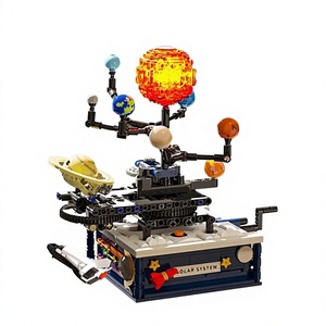 Tuomu T5002 Sistema Solar Giratorio, 775 Piezas, Bloques de Construcción, Juguete STEM con <span class=keywords><strong>Sol</strong></span> Luminoso para Niños de 8+ Años - Product Image 1