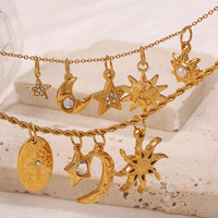 Nouvelle Collection 2027 : Breloques DIY Minimalistes en Gros – Pendentifs Étoile, Lune et Coquillage Incrustés de Perles en Acier Inoxydable Plaqué Or 18K