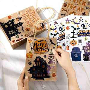 Bolsa de Regalo de Papel Kraft Reciclable OEM para Halloween con Asa Larga, Diseño de Calabaza y Castillo, Adhesivo de Halloween, para Velas y Dulces - Product Image 4