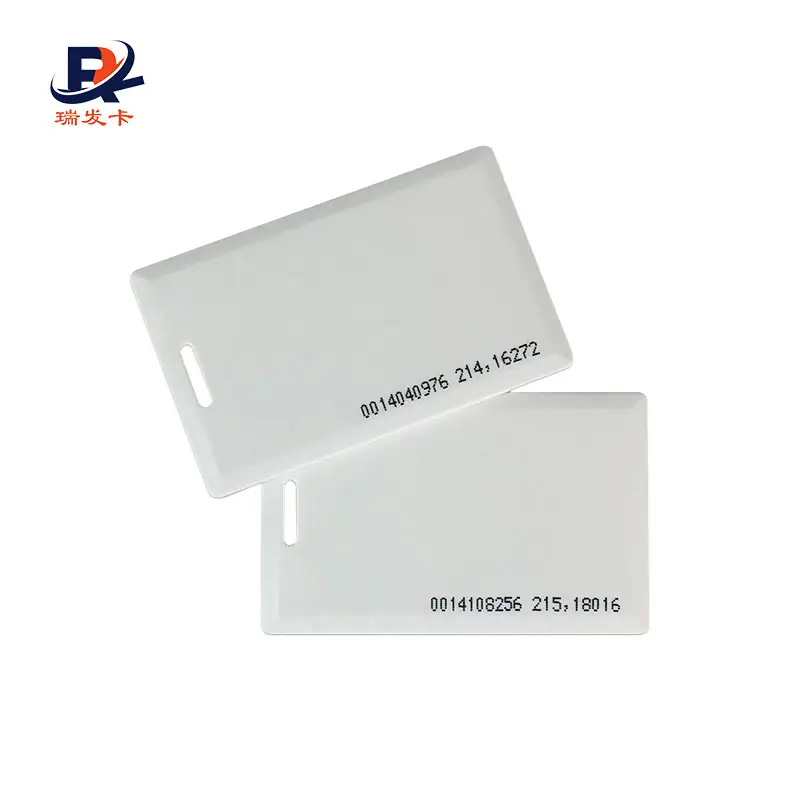 Wuhan تنتج بطاقة الهوية ل Facebook / CR80 TK4100 بطاقة بيضاء