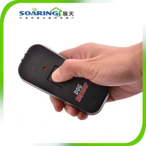 Repelente de animales de plástico ABS CE RoHS, collar de entrenamiento electrónico para mascotas, control ultrasónico de ladridos, repelente de perros - Product Image 5