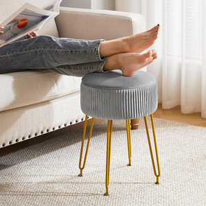 Petit pouf de rangement, repose-pieds, tabouret de maquillage en <span class=keywords><strong>velours</strong></span> <span class=keywords><strong>gris</strong></span> pour salle de maquillage, tabouret de maquillage pas cher avec pieds dorés - Product Image 6