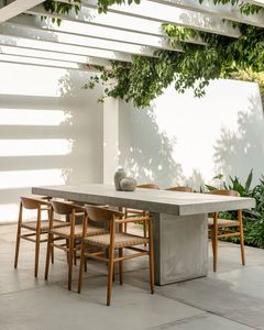 Table d'extérieur ronde en ciment minimaliste moderne, style Wabi Sabi, mobilier de jardin en béton GFRC pour projets hôteliers et de complexes hôteliers, OEM - Product Image 2