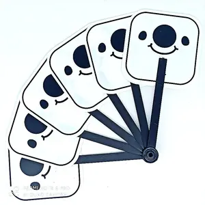 Custom Innovatieve Cartoon Plastic Pp Fan Groothandel Hoge Kwaliteit Folding Hand Fans Voor Promotie Geschenken