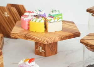 Soporte de Madera de Olivo con Forma Hexagonal de Abeja Natural para Pasteles, Postres y Magdalenas, Fiestas, Restaurantes, Cumpleaños - Product Image 5