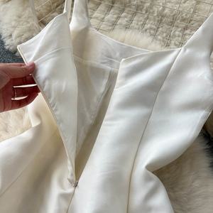 Nuevo diseño de cuello cuadrado sin espalda Retro Color sólido Vestido informal de mujer Vestido de fiesta - Product Image 6