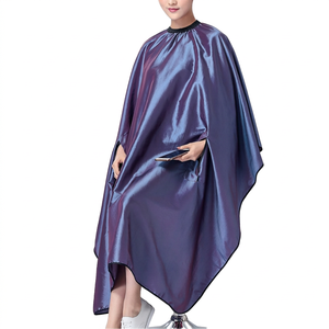 Capa de Peluquería Portátil Antiestática e Impermeable con Logotipo Personalizado, en Oferta - Product Image 2