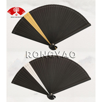 Vente en gros Ventilateur pliant en bambou pur Mini ventilateur à main Couleur personnalisée Manche en bambou Côtes Impression de logo Ventilateur à main pliable
