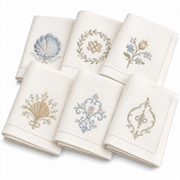 Serviettes en lin personnalisées en gros, serviettes de table brodées de style français avec bordure festonnée pour mariage, hôtel, restaurant