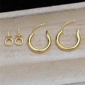 ต่างหูเงินแท้ S925 ประดับมุกและเปลือกหอย ขนาด 12 มม. แบบเรียบง่าย พร้อมฐานรองแบบห่วง รุ่น 5573 - Product Image 3