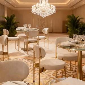 Silla Moderna y Elegante con Marco <span class=keywords><strong>de</strong></span> Hierro Dorado y Cojín Redondo <span class=keywords><strong>de</strong></span> Franela Blanca <span class=keywords><strong>para</strong></span> Eventos y Bodas - Product Image 1