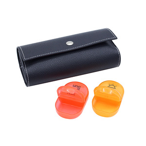 Vente en gros de boîtes à pilules colorées en cuir portables à 14 compartiments, best-sellers, pour l'emballage et le stockage pharmaceutique - Product Image 5