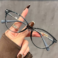 Lunettes de lecture haute définition tendance pour femmes, lunettes anti-lumière bleue, spécialisées pour les personnes d'âge moyen et les personnes âgées