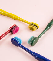 Brosse à dents en charbon de bambou et carbone volcanique, écologique, fibres douces, 48 touffes, Spazzolino, Cepillo Dental