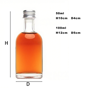 Mini botella de vidrio transparente de 50 ml y 100 mL adecuada para almacenar Gin Whisky y Vodka - Product Image 5