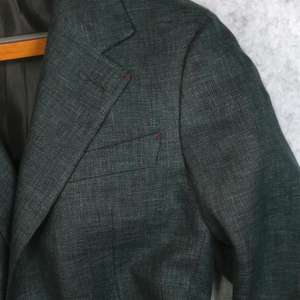 Trajes de Negocios Personalizados para Hombre, Chaqueta a Medida de Una Sola Hilera de Botones, Tela de Lana, Producción Italiana en Pequeños Lotes, Venta al Por Mayor - Product Image 5