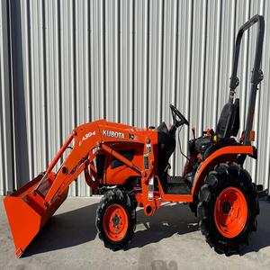 Offre spéciale 2019 Tracteur Kubota B2320 4X4 Moteur diesel / Chargeur frontal et pelle arrière disponible en stock pour expédition - Product Image 4