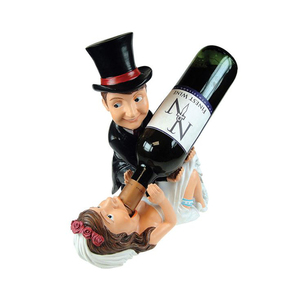 Porta Botellas de Vino Divertidos de Resina Personalizados con Forma de Mordaza - Product Image 2