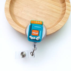 بروش معدني مخصص، دبوس شارة ممرضة، مشبك كرتوني شفاف سهل التمدد، حامل بطاقة طبي بحبل قصير - Product Image 2