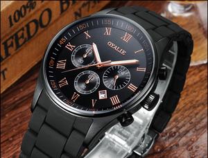 Reloj de Cuarzo de Lujo con Tres Esferas y Correa de Silicona, Conjunto de Reloj de Moda con Correa de Aleación y Cristal, Regalo para Parejas y Mujeres - Product Image 1