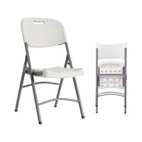 Chaise de jardin pliable en plastique durable, légère, imperméable, confortable et portable pour l'extérieur, les fêtes, la cuisine et la vie quotidienne au design moderne