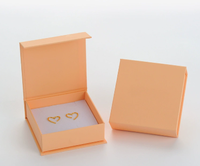 Boîte à bijoux magnétique de luxe, emballage personnalisé pour la présentation de bagues, colliers, boucles d'oreilles, cadeaux et vente au détail de marques de bijoux