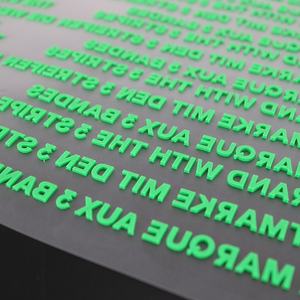 カスタムブランド名3Dラバーアイアンオンヒートトランスファーロゴパッチ衣類タグラベルTシャツ用シリコン - Product Image 4