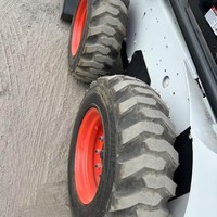Chargeuse sur pneus BOBCAT S160 d'occasion, puissante, économique, excellente qualité, garantie d'un an.