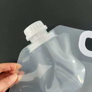 ถุงใส่น้ำแบบพับได้ 5 ลิตร พร้อมพวยน้ำ  แบบตั้งได้ ป้องกันการรั่วซึม บรรจุภัณฑ์แบบยืดหยุ่น มีสินค้าในสต็อก - Product Image 5