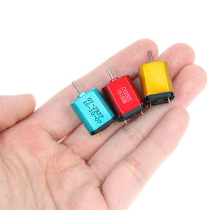 Modelo de <span class=keywords><strong>motor</strong></span> rápido pequeño de Color, modelo de coche de juguete eléctrico, coche de control remoto, <span class=keywords><strong>motor</strong></span> pequeño de tracción a las cuatro ruedas DIY - Product Image 3