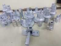 Serre-joints à cale réglables en fonte malléable certifiés ISO Vaishnav FA-1014 pour coffrage de construction