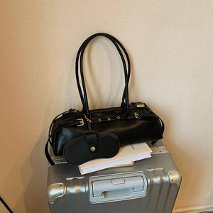 Nouveau sac à bandoulière pour femme en cuir véritable rétro résistant à l'eau avec fermeture à rabat, haut de gamme et polyvalent - Product Image 4