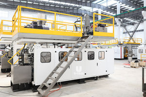 Prix bas 4 5 gallons 20 litres jerrycan <span class=keywords><strong>20l</strong></span> HDPE jerrycan Servo économie d'énergie extrusion soufflage machine de moulage par soufflage - Product Image 3